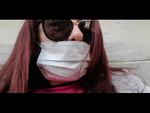 ❤️ Η Νικολέτα εκδικείται τον γείτονά της και κατουράει στο γκαράζ του (Ειδικό Covid19 Ιταλική καραντίνα) ❌ Ποιότητα πορνό ❌️❤