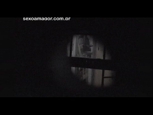 ❤️ Ξανθιά κοπέλα βιντεοσκοπήθηκε κρυφά από ηδονοβλεψία της γειτονιάς κρυμμένο πίσω από κούφια τούβλα ❌ Ποιότητα πορνό ❌️❤